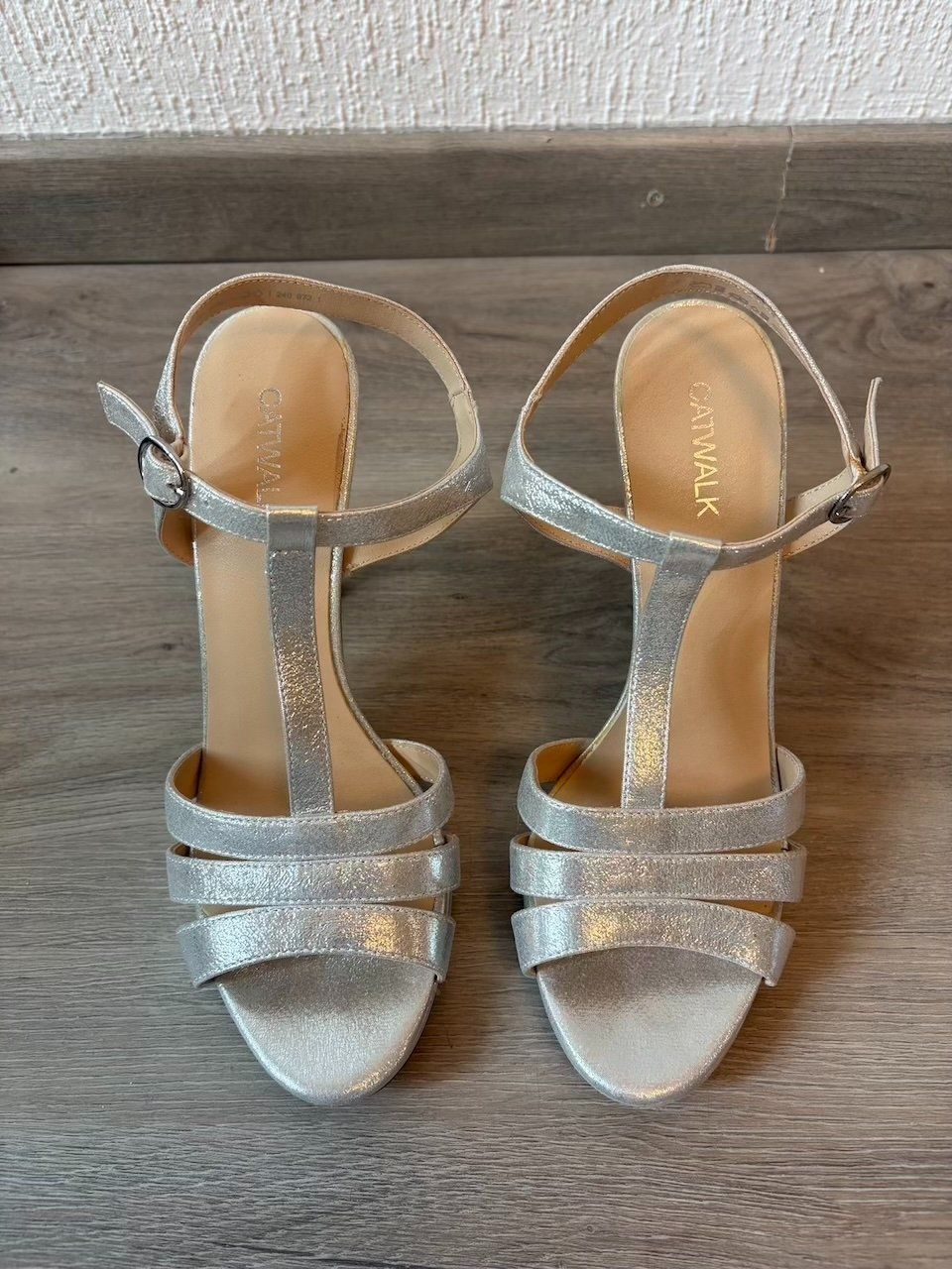Scarpe da donna: Escarpins argentées, taille 40 – Nuovo (secondo la descrizione) da Coppet venduto da Nathuraly