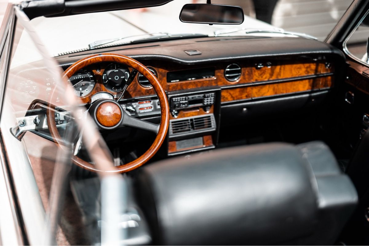 Rolls-Royce Automobili: Rolls Royce Corniche Convertible - CH Auto – Usato da Zürich venduto da eli_76fw 3