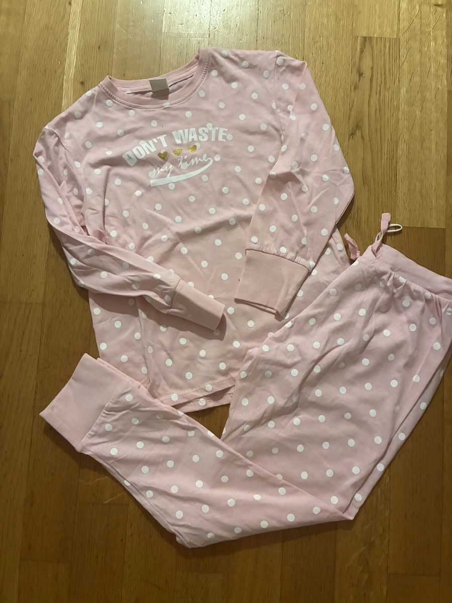 Pigiama & Simili: Schönes Pyjama Gr. 128, Neu – Nuovo (secondo la descrizione) da richterswil venduto da lunamarie001