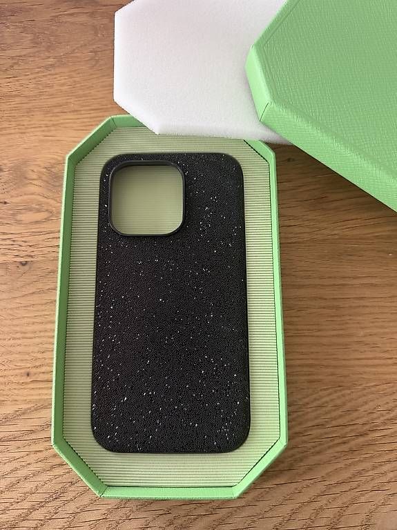 Covers & Schutzfolien: Swarovski Handyhülle I Phone 15 Pro – Gebraucht aus Wittenbach von janine37 3