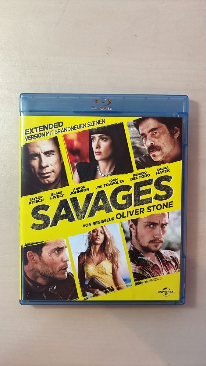 Tutti i DVDs: Savages - Extended Version - Blu-ray mit Top Besetzung! – Usato da Ruswil venduto da Slivio_