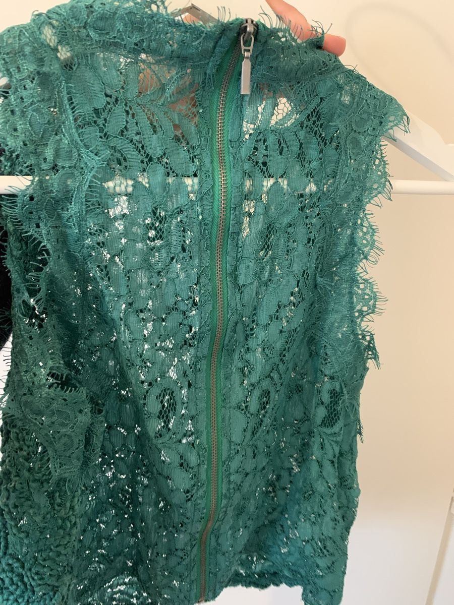 Zara Top: Haut Zara vert  – Usato da Prangins venduto da val_2c72 1