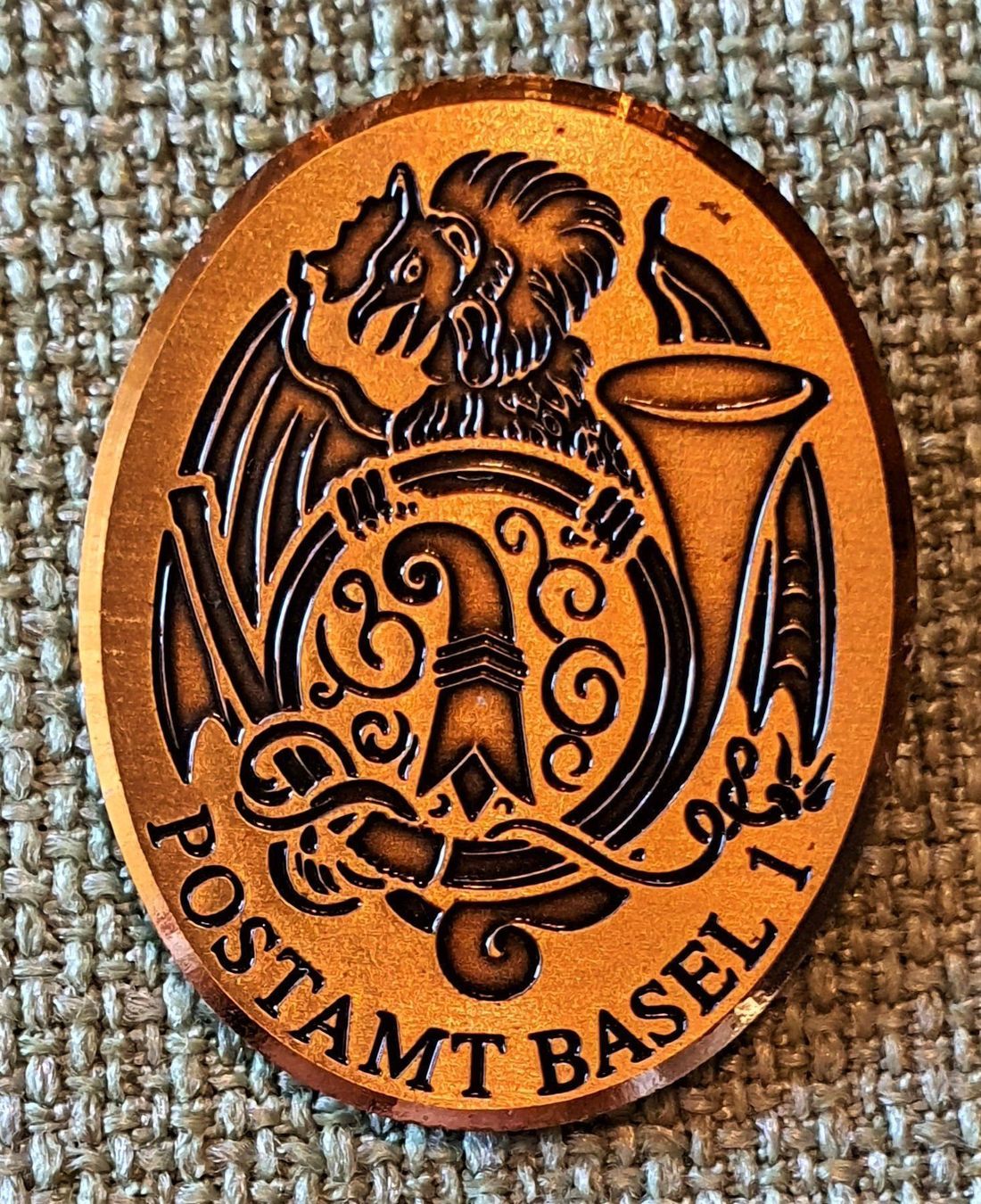 Placchette & Badge: K343 - Pin  Postamt Basel 1 PTT Basilisk – Usato da Reinach BL venduto da Boston-Verkauf