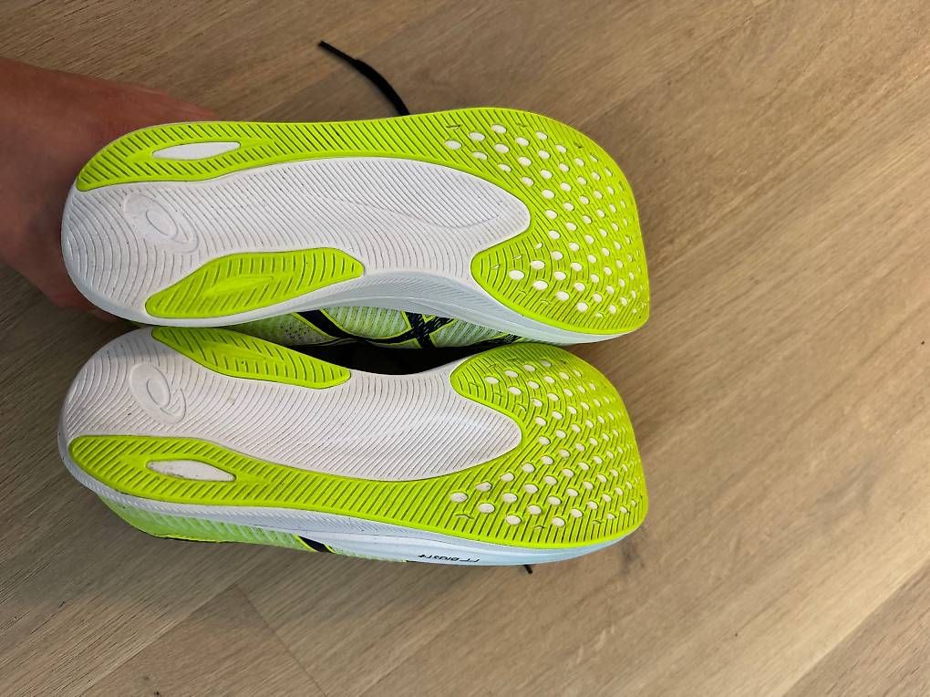 Asics Herrenschuhe: Asics Magic Speed FF – Gebraucht aus Bottighofen von max_r8mx 1