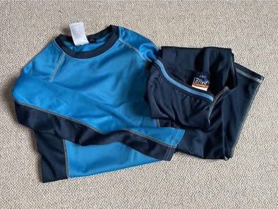 Lotti di vestiti: Ski clothing set Crivit and Manor multi-piece bundle – Usato da Adliswil venduto da suz_qs5w 1