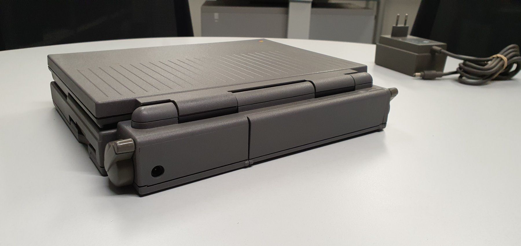 Apple Notebooks: Apple Macintosh PowerBook 170,  Jahrgang 1991 – Gebraucht aus Wald ZH von 89kingle 3