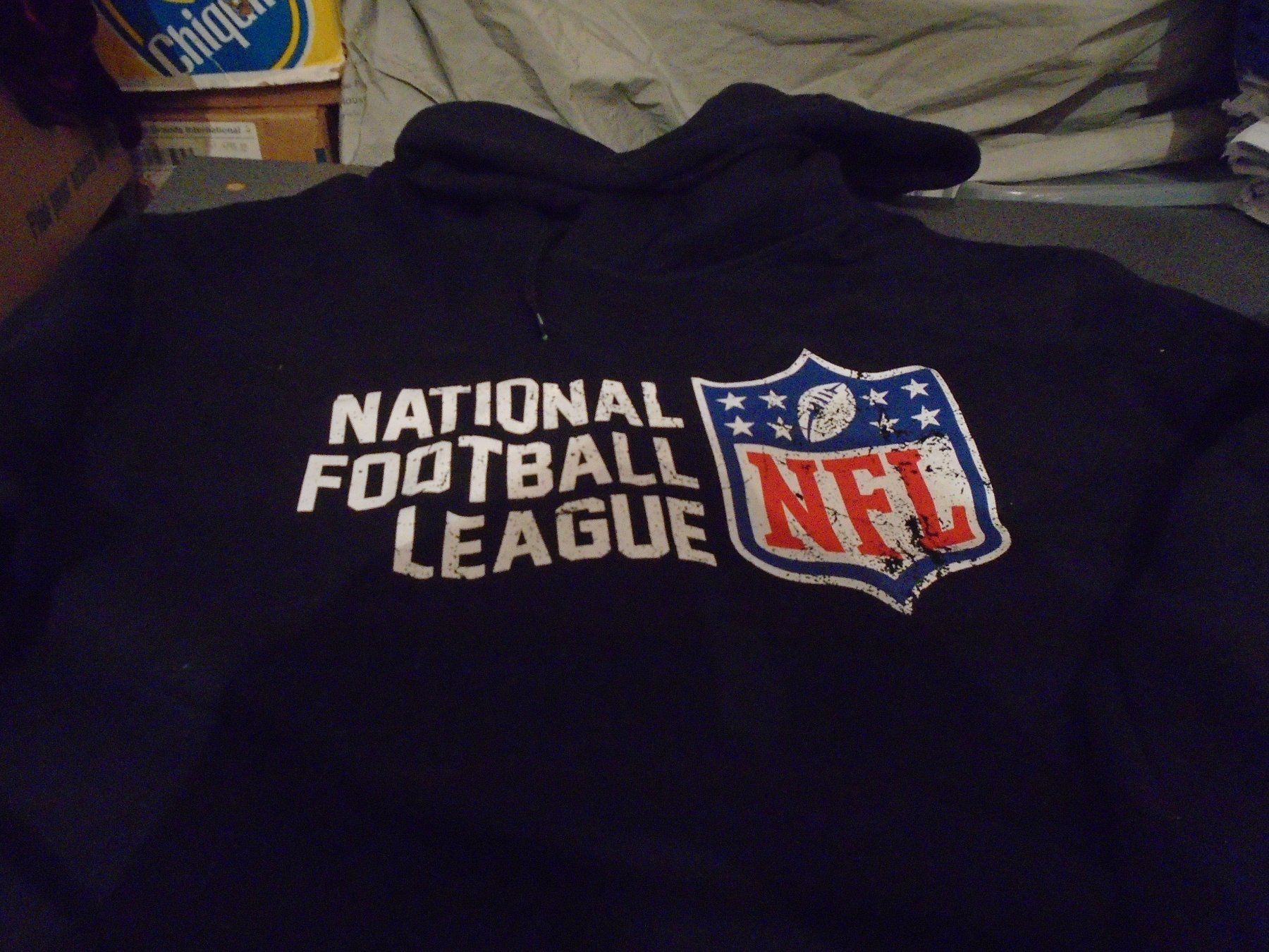 Pulls & Sweat-shirts: Kapuzenpullover Grösse S/CH, schwarz, NFL – D'occasion à Zürich par Motzkuh 1