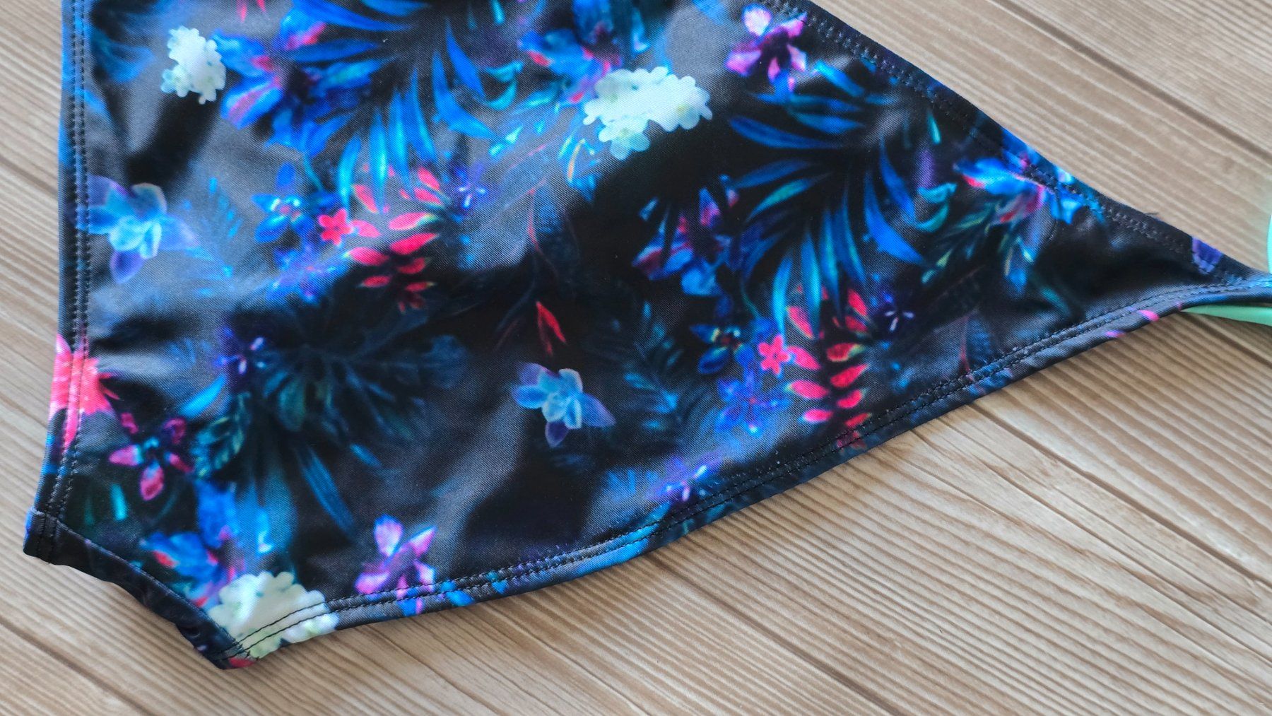 Costumi da bagno & Bikini: Pulp Side-Tie Badehose - L - Tropen-Print – Nuovo (secondo la descrizione) da Thalwil venduto da VitaMini 4