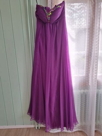 Ballkleid violett/lila mit Strasssteinen