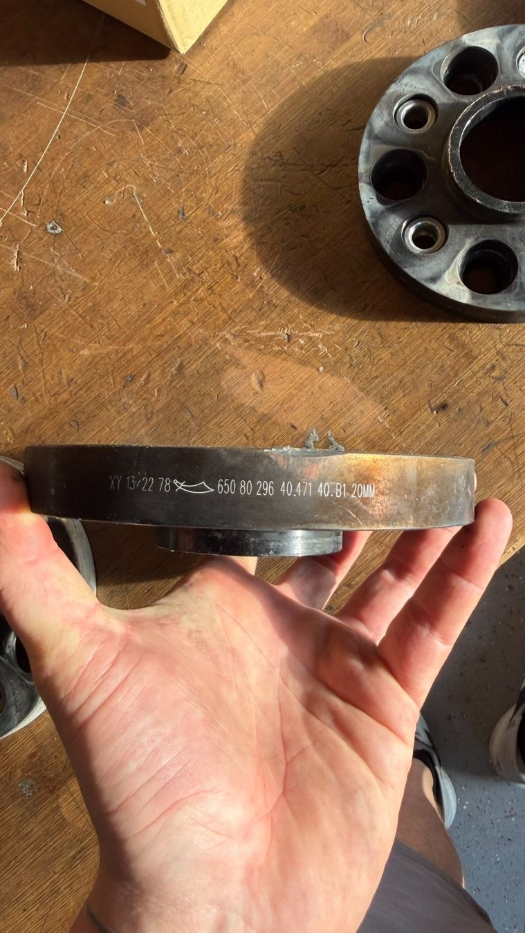 BMW Tutti pezzi di ricambio auto: BMW / Mini Spurplatten 20mm 5x112/66.5mm – Usato da Rebstein venduto da EvdHo 1