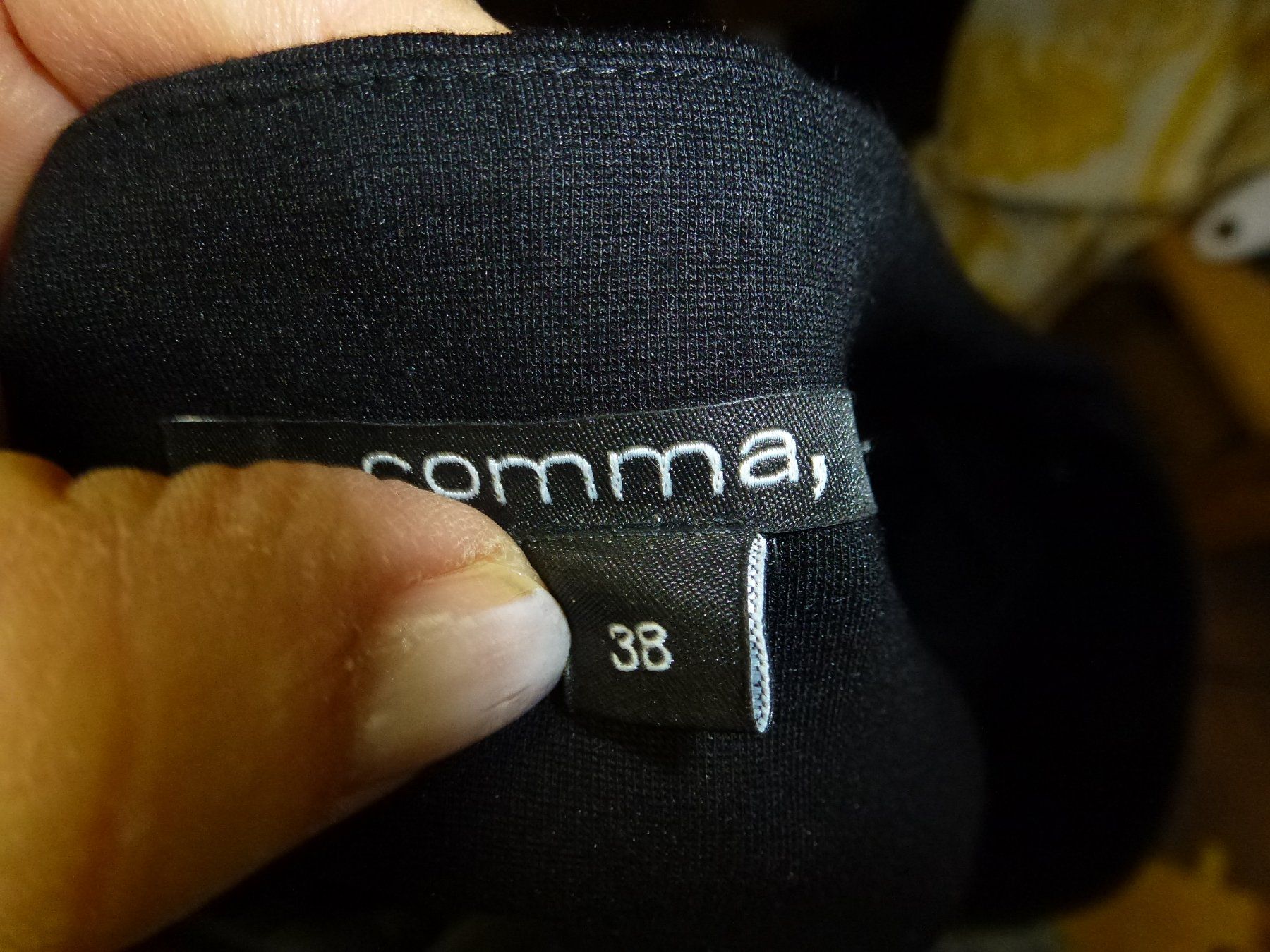 Comma Maglioni & Felpe: COMMA GR 38 PULLOVER CARMEN AUSSCHNITT SCHWARZ FESTER STOFF – Nuovo (secondo la descrizione) da Kreuzlingen venduto da ang_7k8d 2