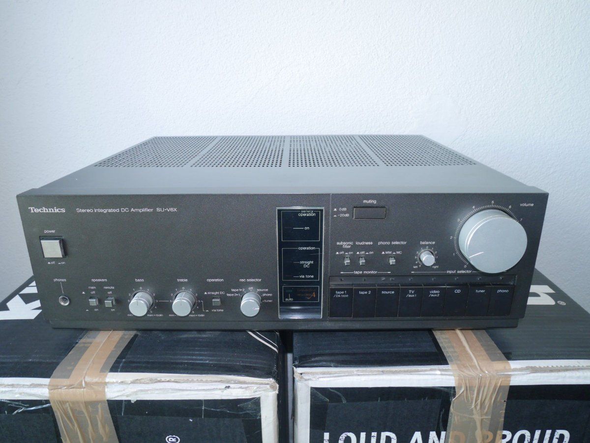 Technics Amplificatori: Technics SU-V6X Vollverstärker – Usato da Herzogenbuchsee venduto da fuckjava