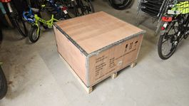 Holzkiste mit Deckel 45x80cm - caisse en bois avec couvercle