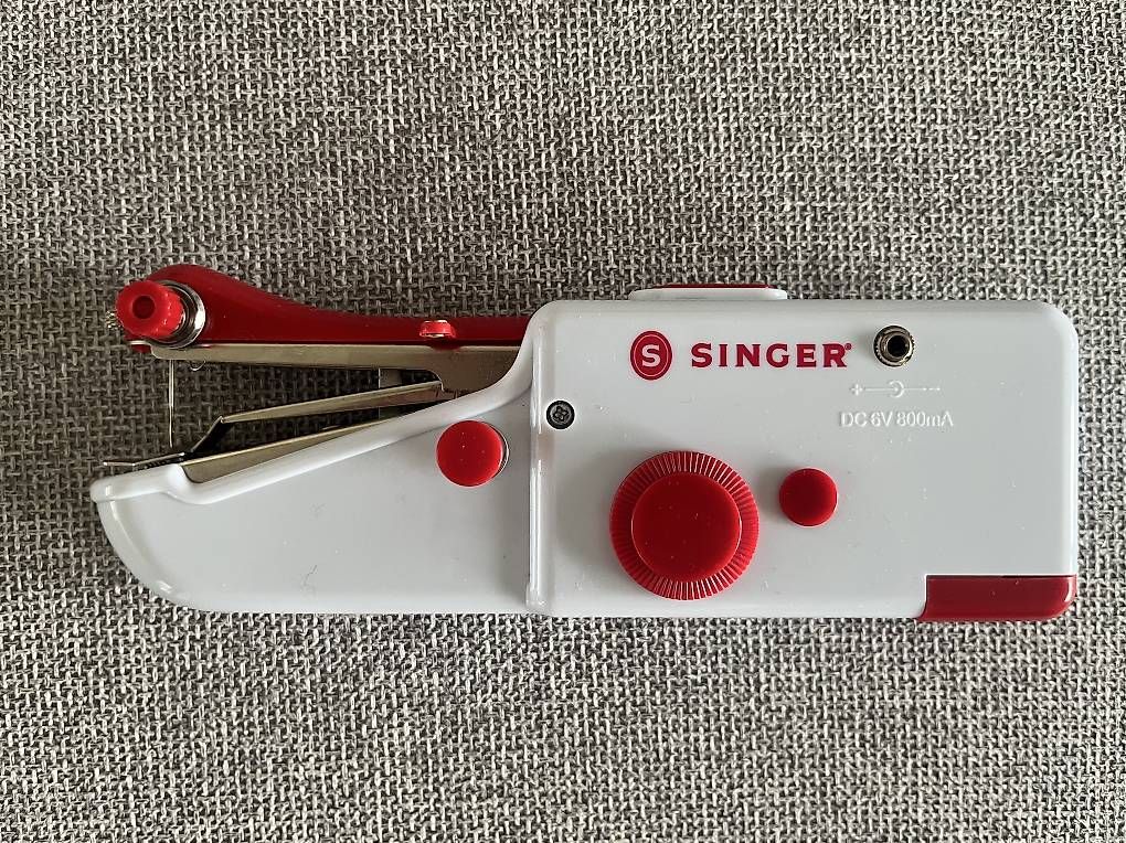 Singer Macchine da cucire: Quick sew machine singer – Usato da Adliswil venduto da lmo_rkl9 1