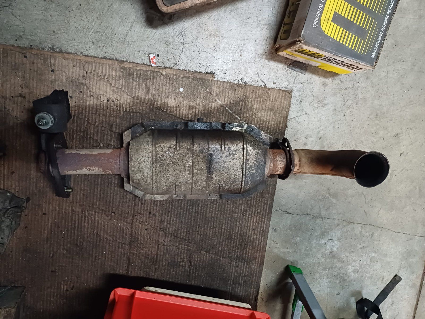 GM Tutti pezzi di ricambio auto: Oldsmobile 307 V8 – Usato da Les Paccots venduto da bob_s2ty 5