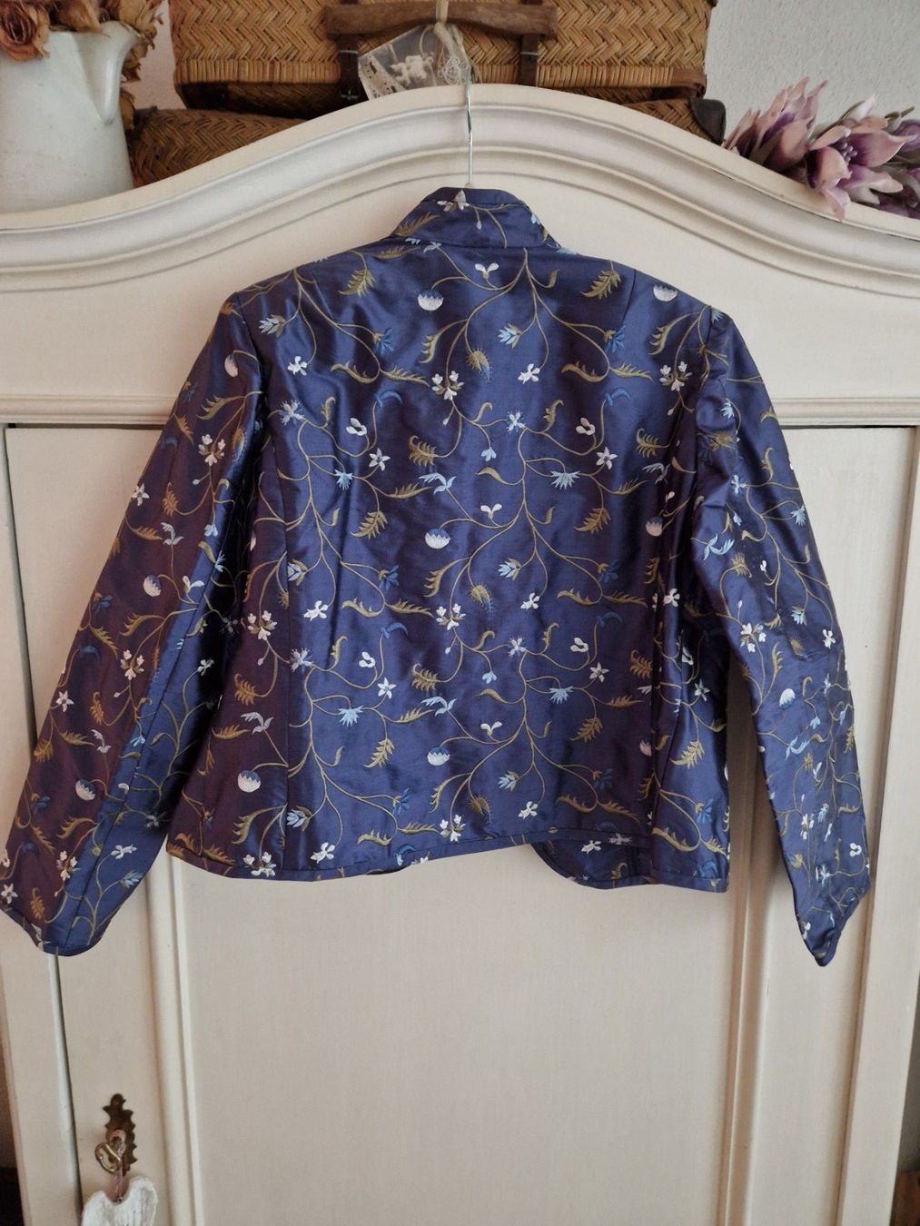 Jacken: Sehr schöne Jacke / Blazer mit Blumenmuster – Gebraucht aus Rütihof von SonneMondSterne1985