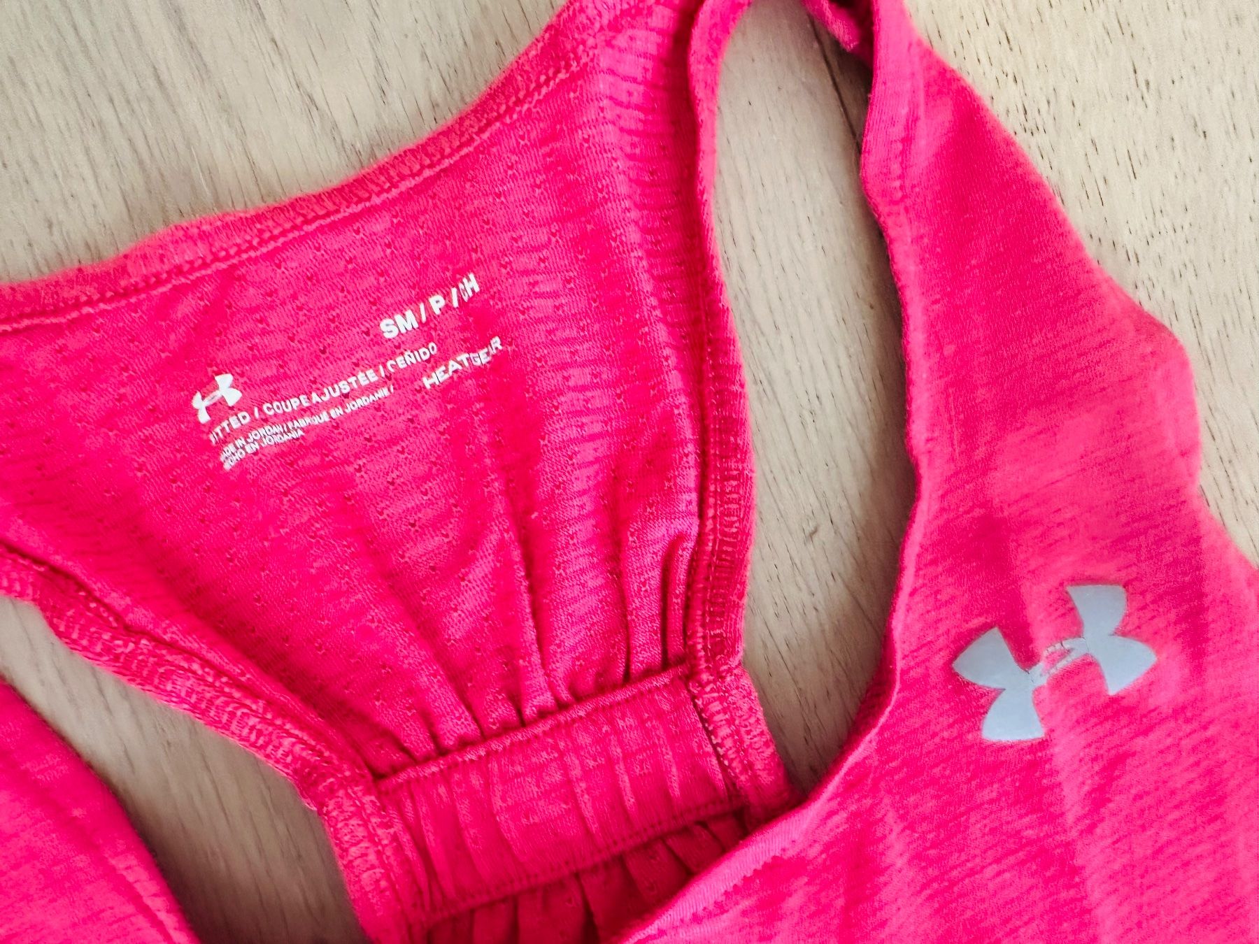 Under Armour Tops: Under Armour top S-M – Gebraucht aus Bern von howi72 1