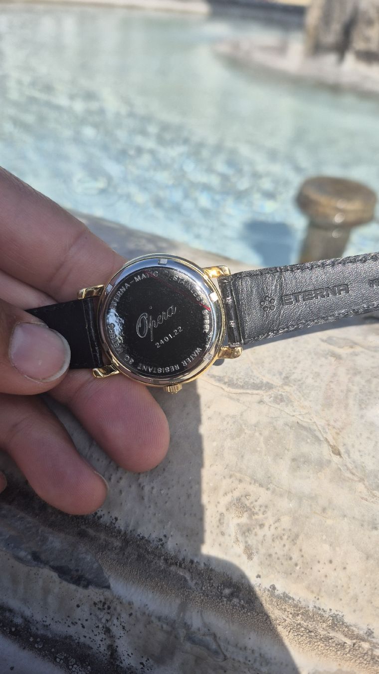Eterna Orologi: Eterna-Matic Opera vintage calendrier jour-date – Nuovo (secondo la descrizione) da Yvonand venduto da rib_mxj9 1