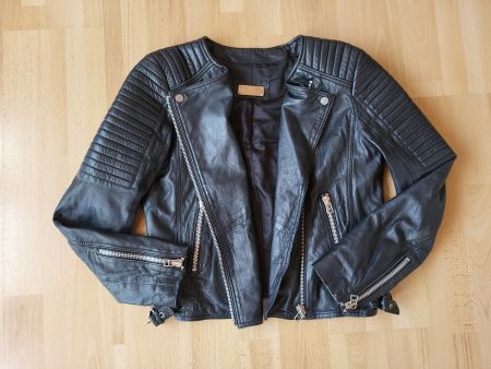 Schwarze Lederjacke Mango, Grösse M