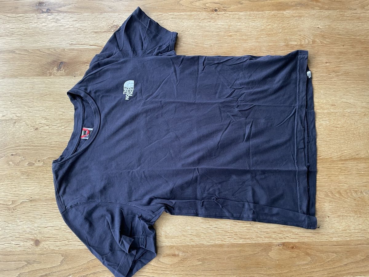 Lotti di vestiti: Kleiderpaket 4-teilig Grösse XS-S – Usato da Zürich venduto da piervier4 4