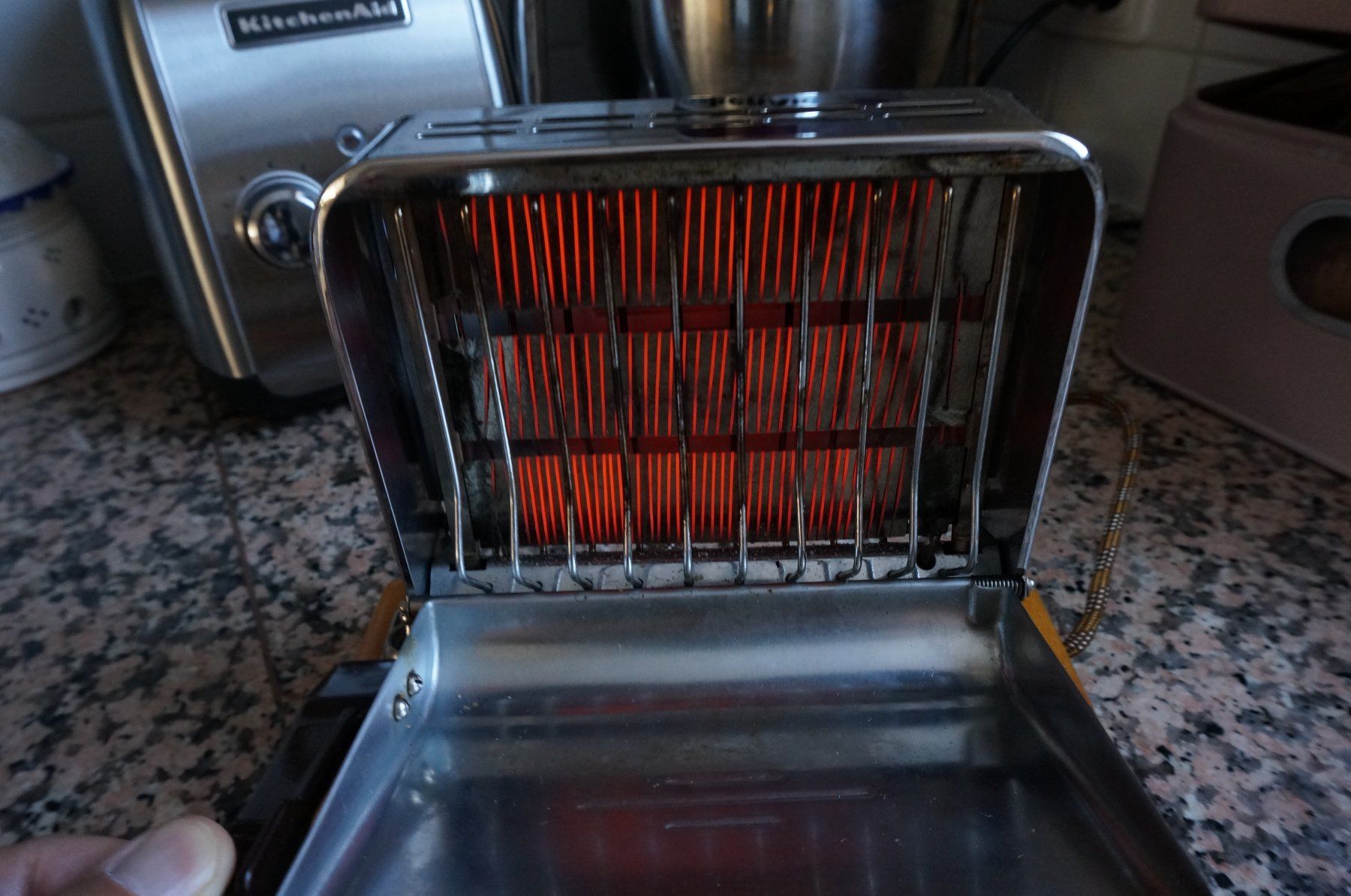 Küchengeräte: Jura Toaster Typ 1124 TOP – Gebraucht aus Spreitenbach von Salesmanship 9