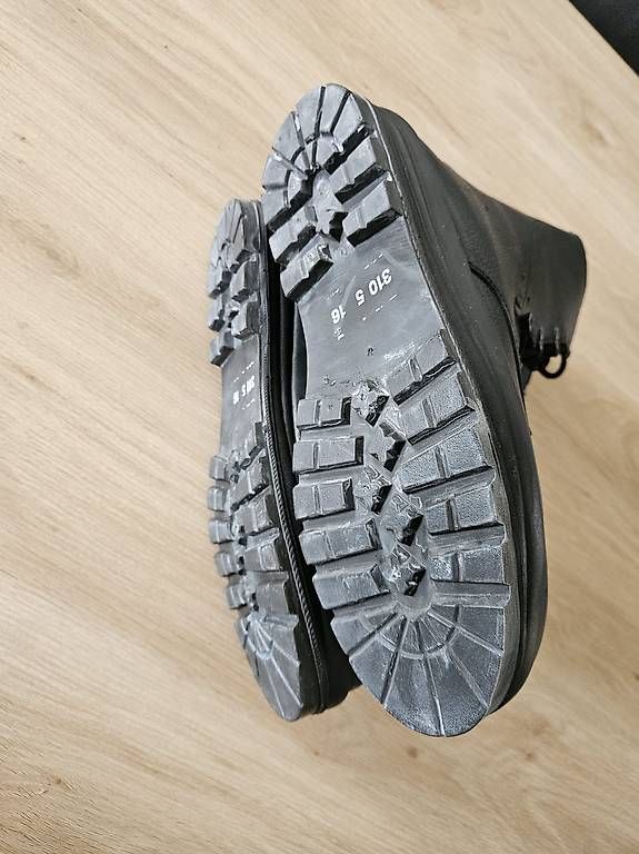 Scarpe da uomo: Bottes KS90 taille 46.5 – Usato da St-Aubin FR venduto da mus_k8dk 1