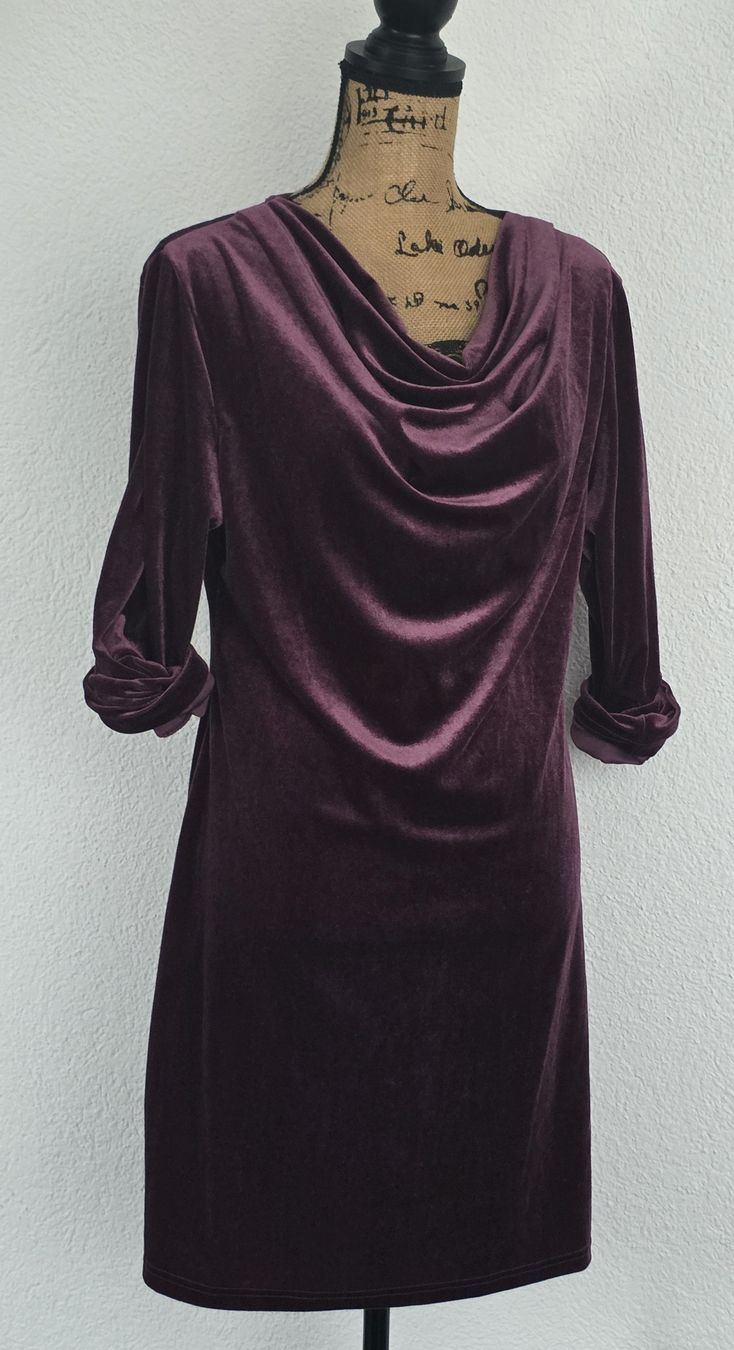 Vestiti: Samtkleid - Grösse L , Neu ! – Nuovo (secondo la descrizione) da Rheinsulz venduto da Gilea