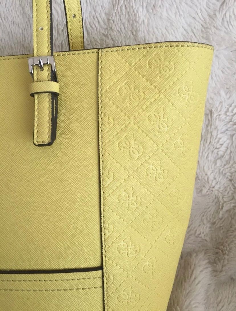 Guess Taschen für Damen: GUESS Shopper Handtasche pastell gelb – Gebraucht aus Emmenbrücke von little.treasures 2