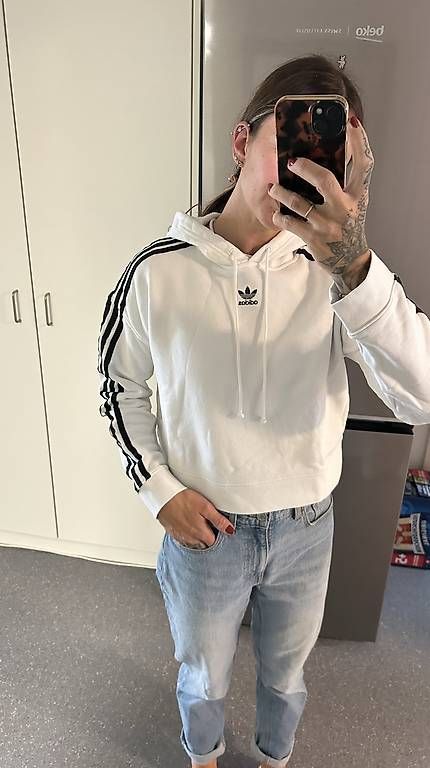 Adidas Maglioni & Felpe: Adidas Hoodie – Usato da Thun venduto da SelinaW1995