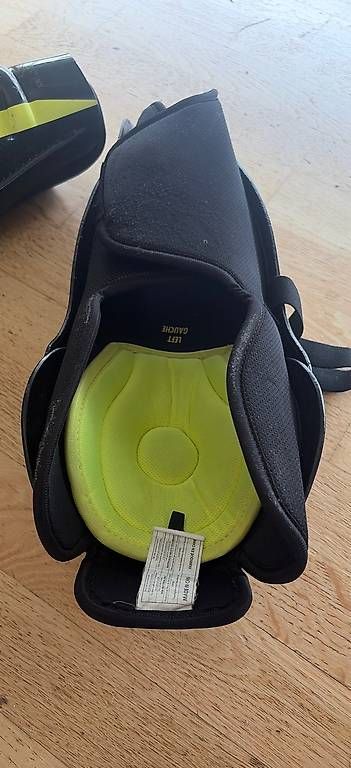 Schutz & Schoner: Warrior LX40 – Gebraucht aus Zürich von ruzah 2