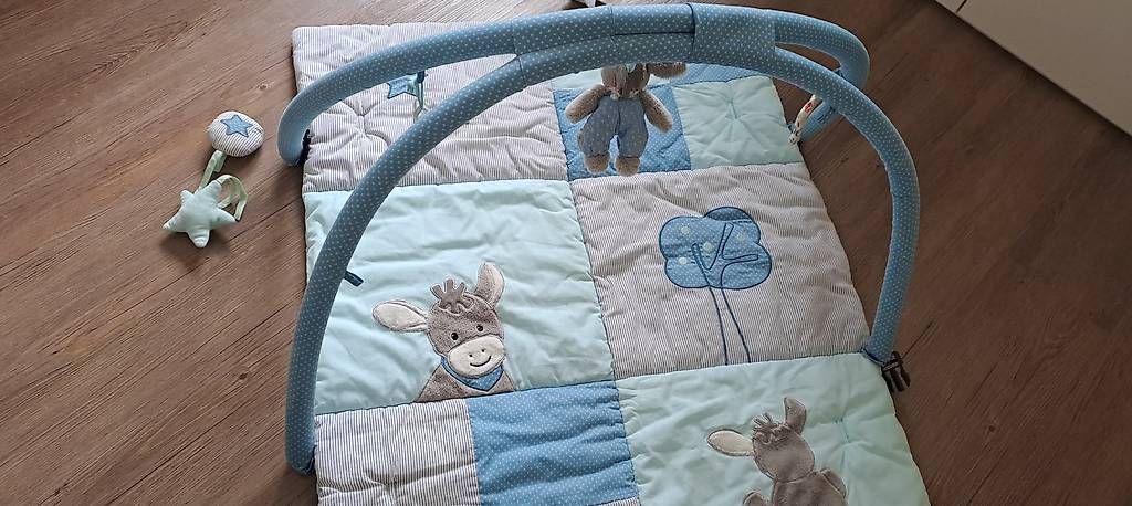 Tapis de jeu: Krabbeldecke mit Spielbogen v. Sterntaler  – D'occasion à Sempach Station par libelle017 2