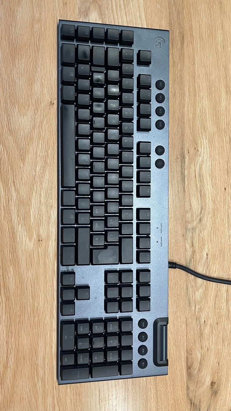 Logitech Tastiere: Logitec G815 – Usato da Leukerbad venduto da Viktoria