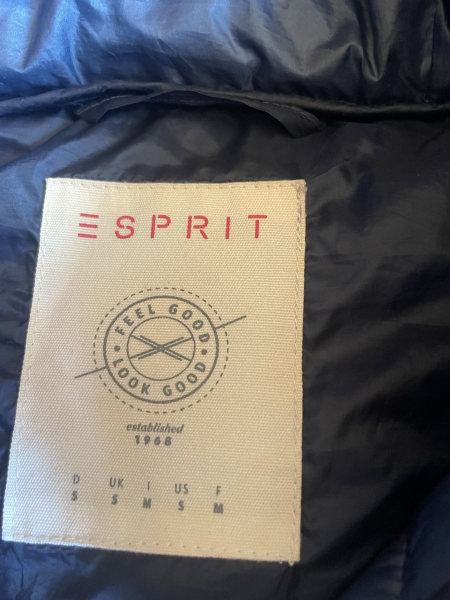 Vestes: Esprit Daunenjacke Grösse M  – D'occasion à Wattwil par Weinachtsmann 1