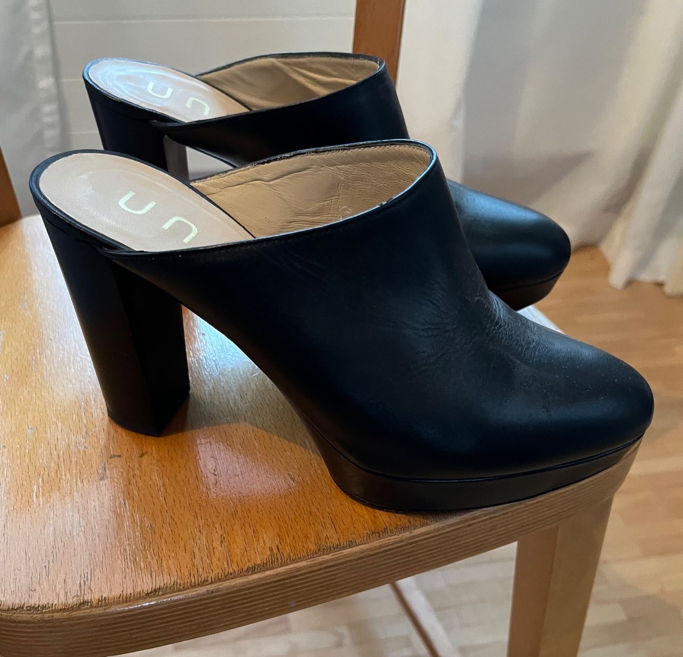 Unisa Damenschuhe: Unisa Plateau Pantoletten Gr. 36 – Gebraucht aus Lostorf von bella1961