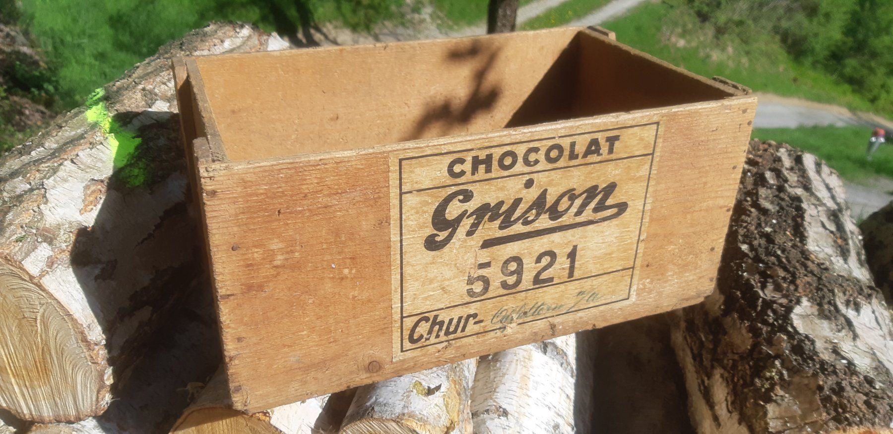 Casse di trasporto: Antike Holzkiste Grison Chocolat – Usato da Wolfhalden venduto da Quiria68