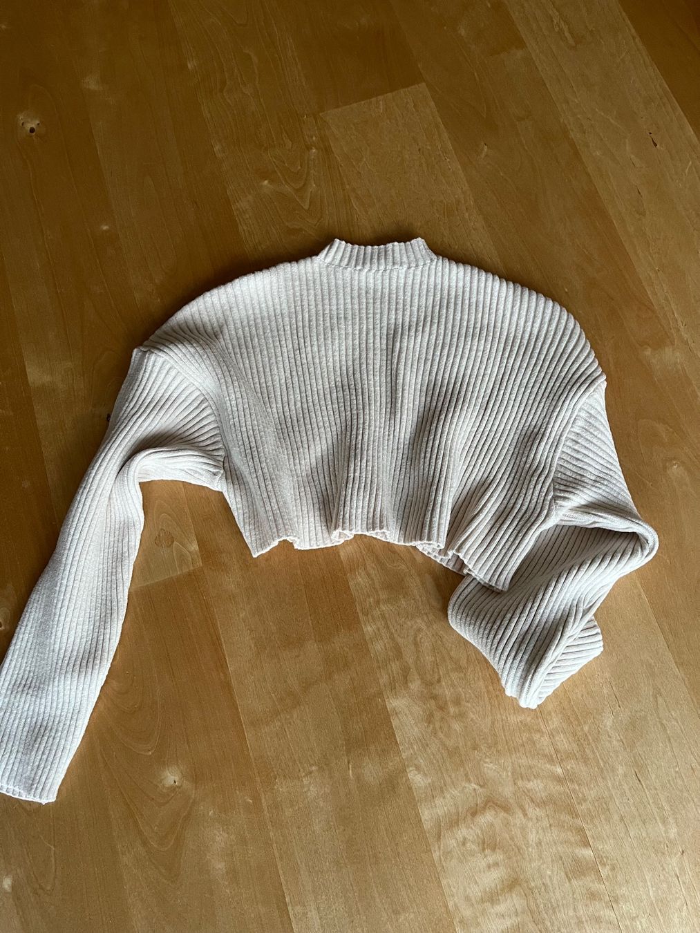 Zara Maglioni & Felpe: Zara Strickpullover Crop beige, Grösse M, Top Zustand – Usato da Scharans venduto da frischerwind 1