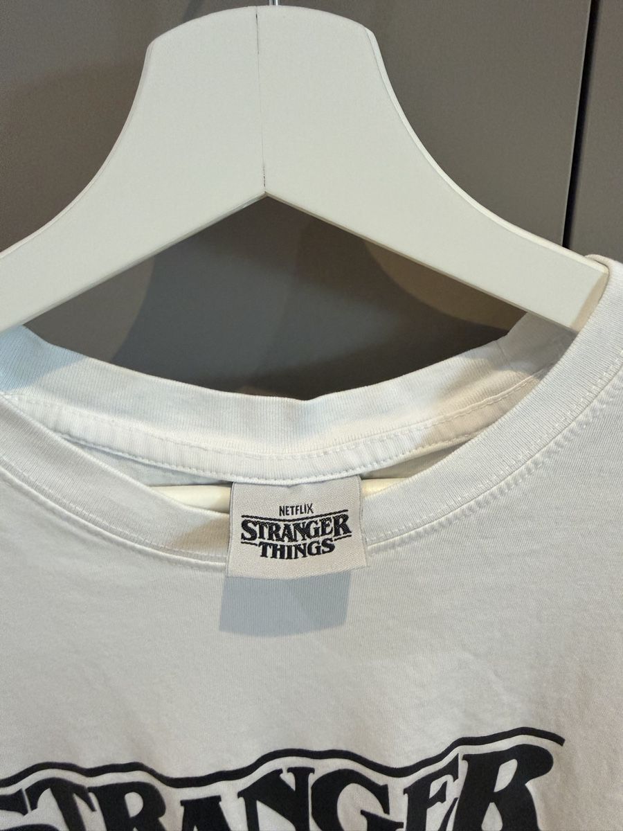 T-Shirts: WEISSES STRANGER THINGS T-SHIRT – Gebraucht aus oberburg von lau_w2ty 2