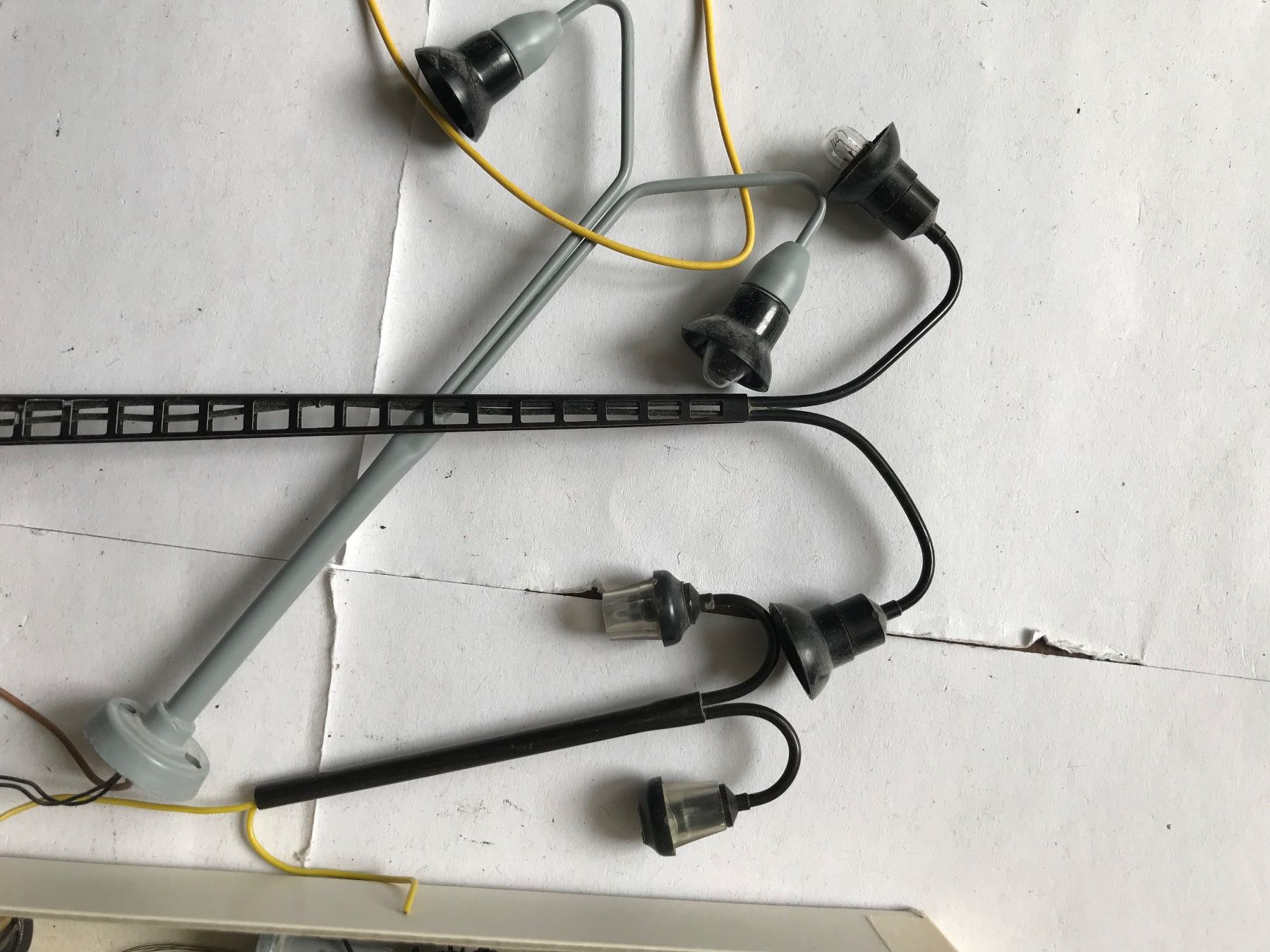Modelleisenbahnen: verschiedene modelleisenbahn lampen H0 – Gebraucht aus liestal von makai05 1