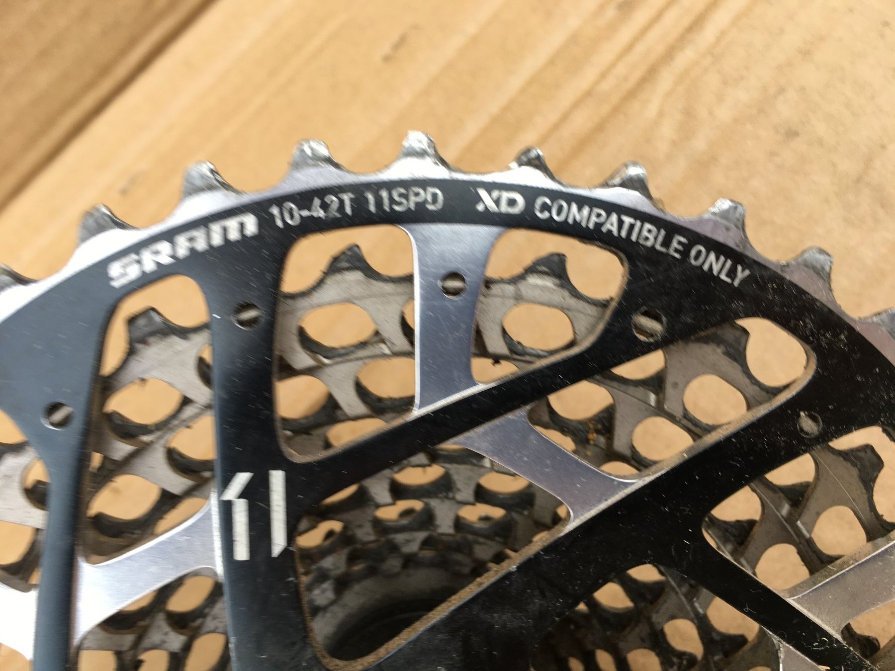 Pezzi di ricambio: Superleichte SRAM 11s-Kassette 10-42Z – Usato da Diemerswil venduto da Raskolnik 1