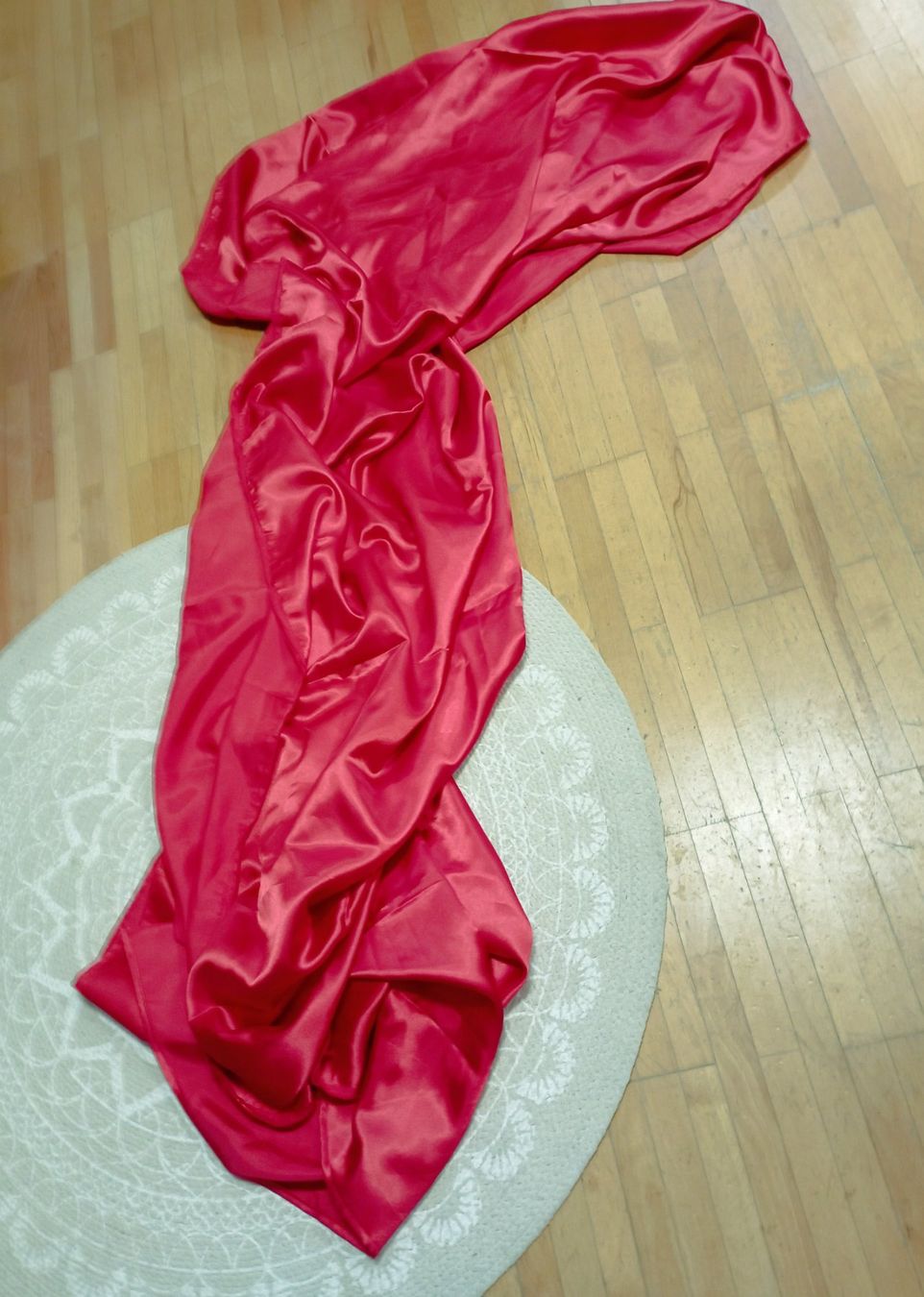 Tessuti: Wunderschöner Satin Stoff 345x 120cm – Usato da St. Gallen venduto da nataraj 3