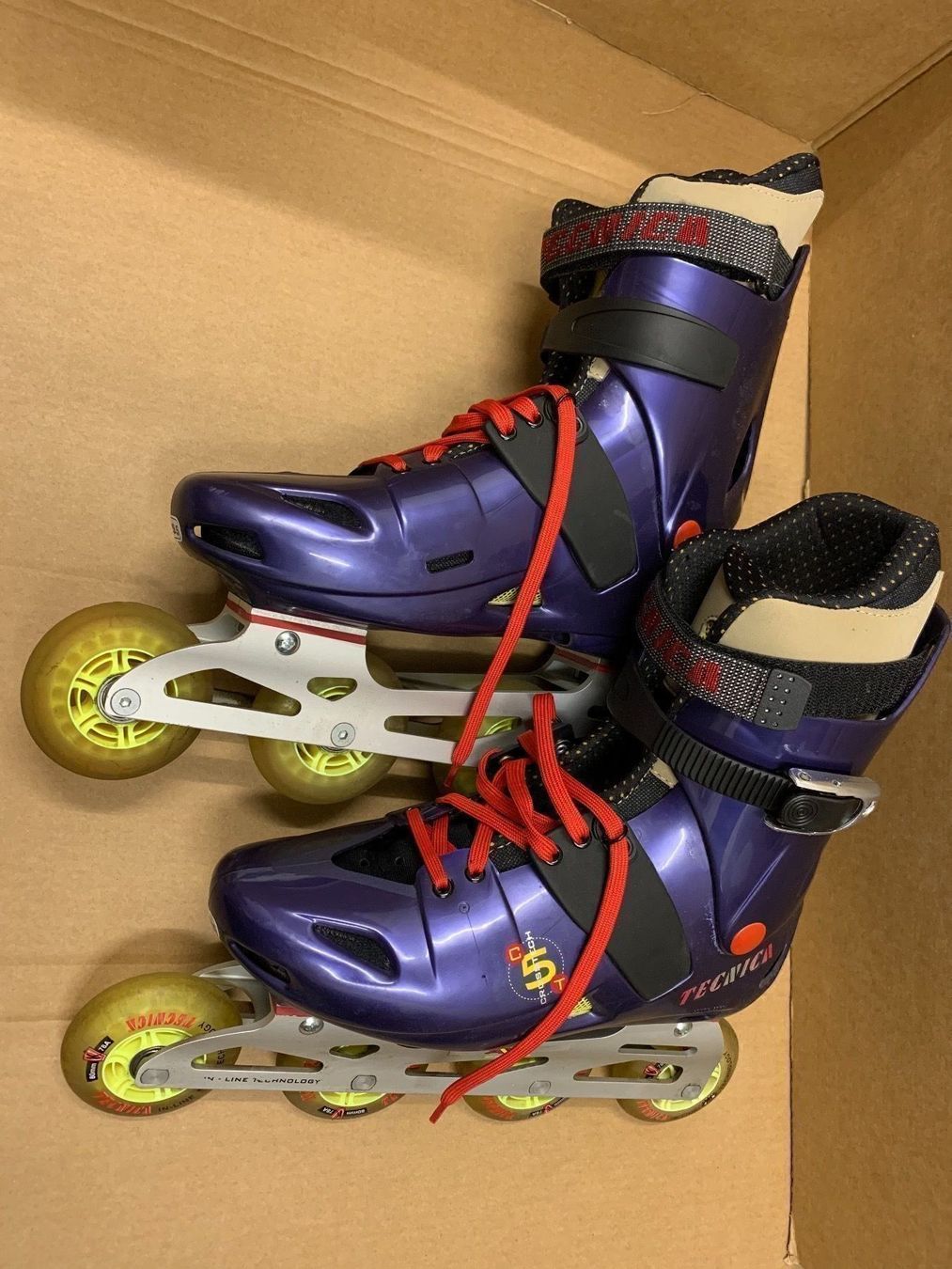 Pattini in linea & Pattini a rotelle: Inlineskates mit Tasche und Schutz – Usato da Eschlikon TG venduto da ArtRec