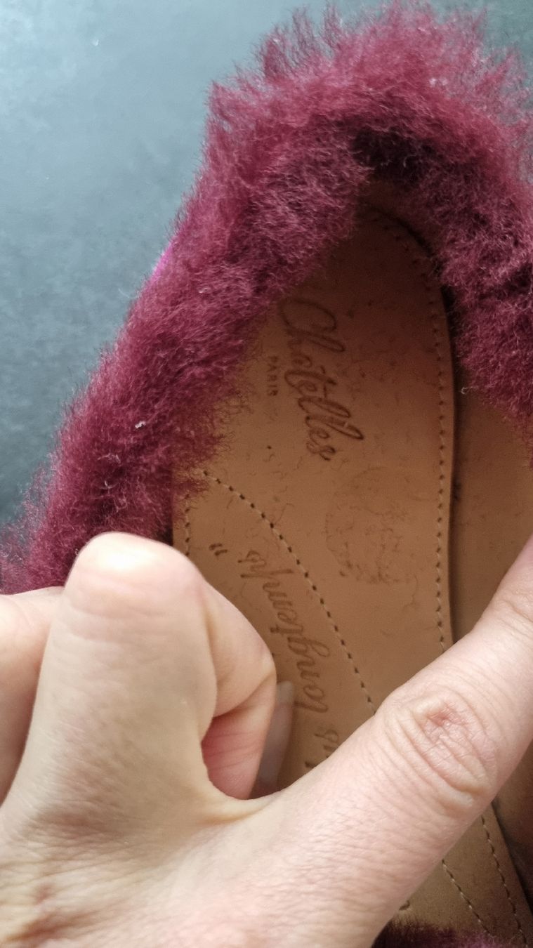 Schuhe für Mädchen: Chatelles Paris Hausschuhe, Samt Bordeaux, Gr. 35 – Neu (gemäss Beschreibung) aus Bad Zurzach von Mfritzli 1