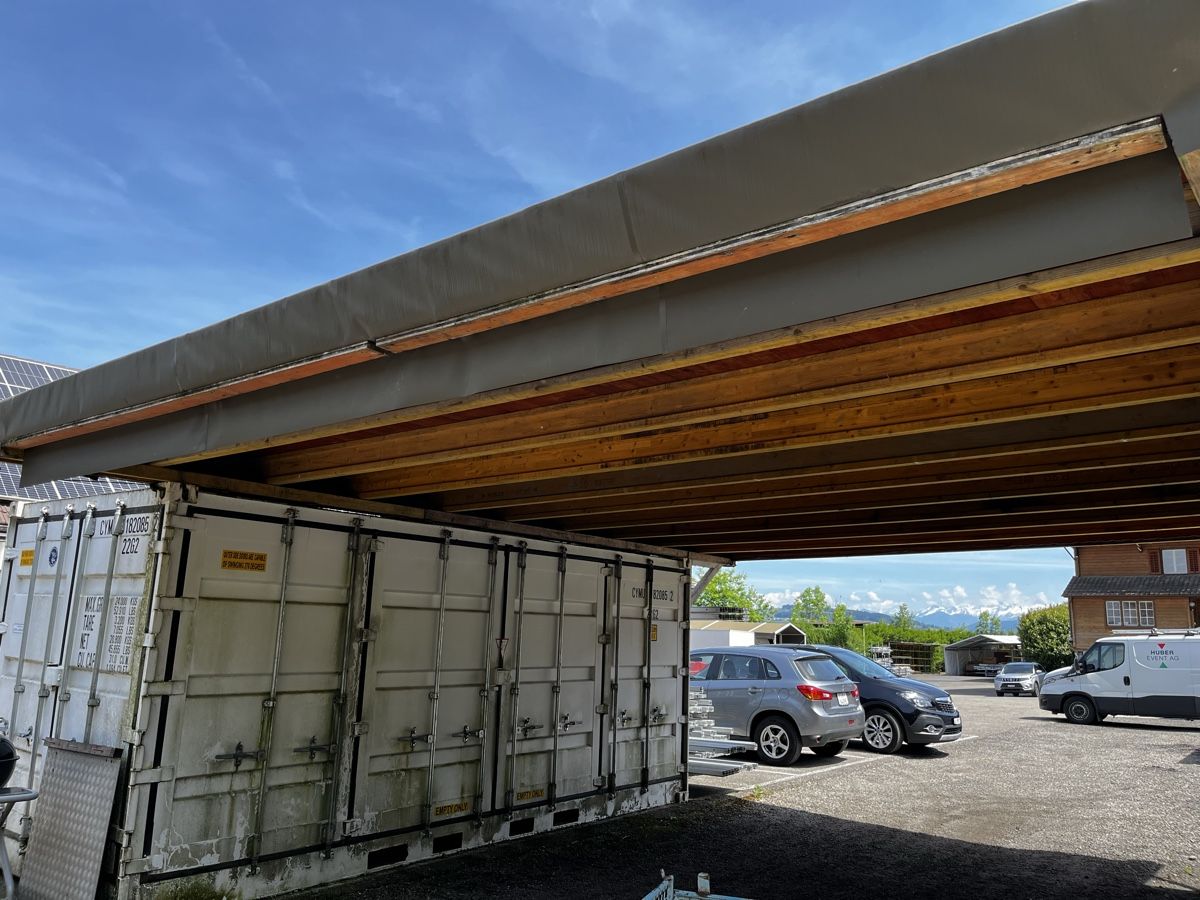 Articoli in legno: Containerdach 8 x 6 m mit Schaltafeln und Dokaträger – Usato da grosswangen venduto da Poliniman0 4