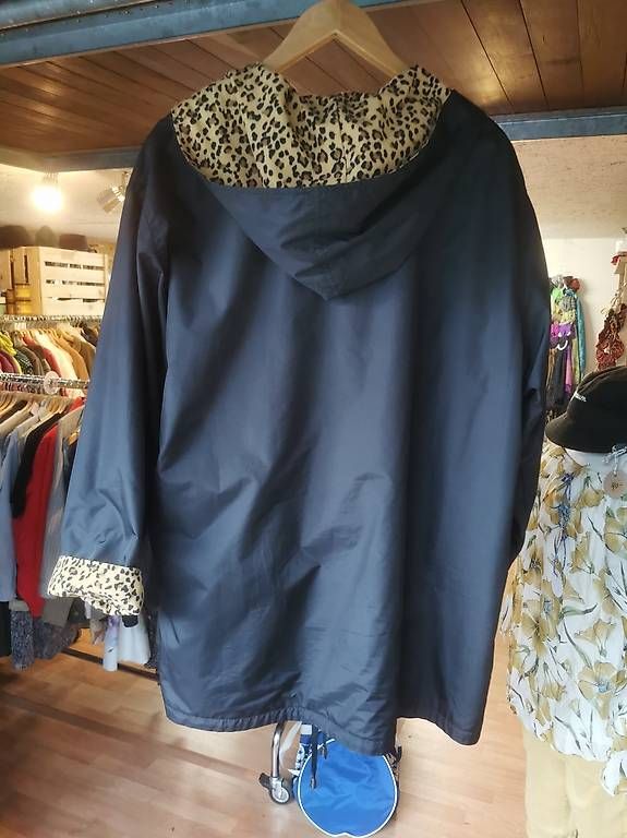 Giacche: Helline Jacke / Mantel Grösse 44/46 – Usato da Mitlödi venduto da JSN19 1