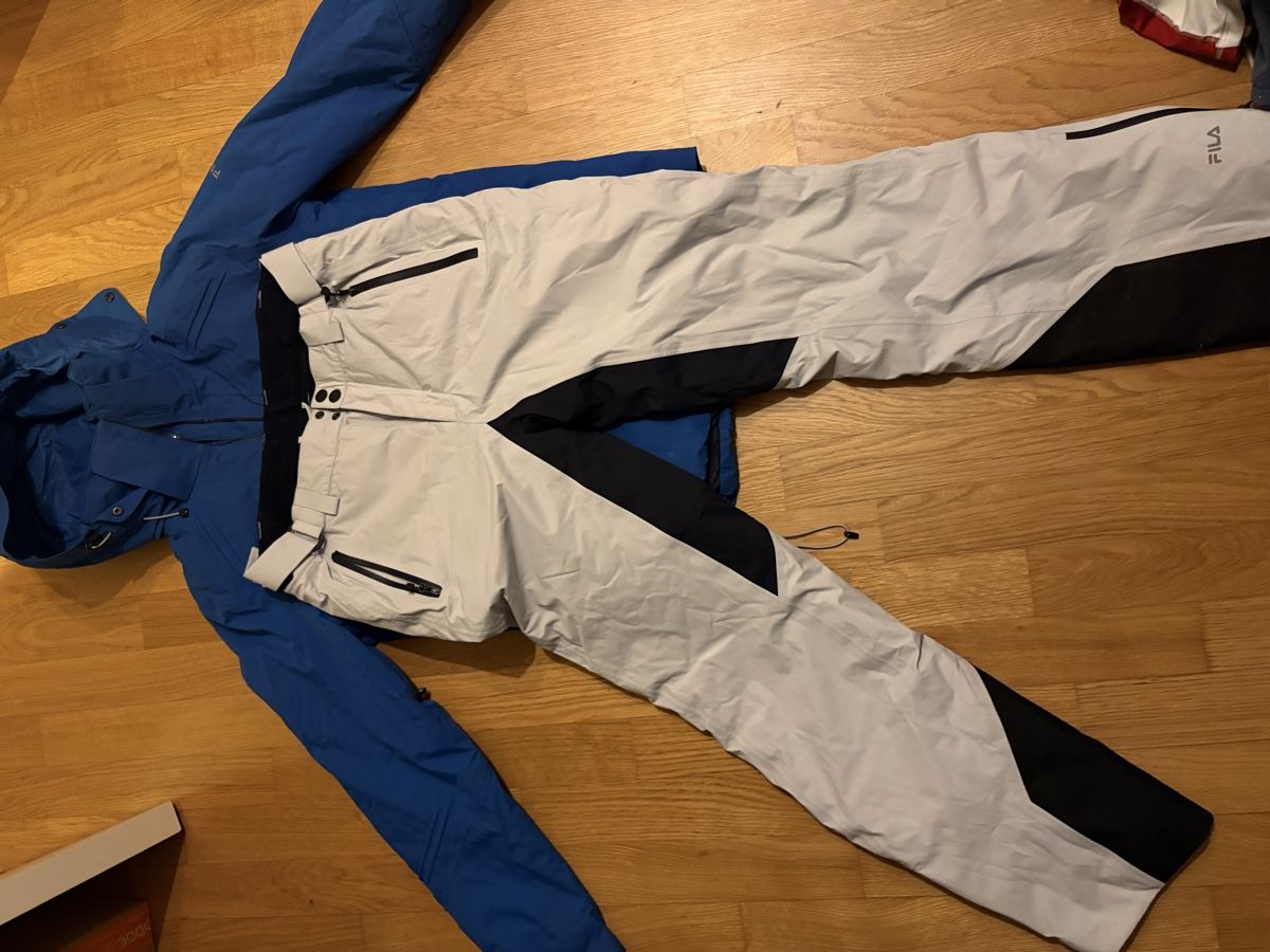 Fila Lotti di vestiti: Ski Hose und Jacke – Usato da Oensingen venduto da dil_5yhw
