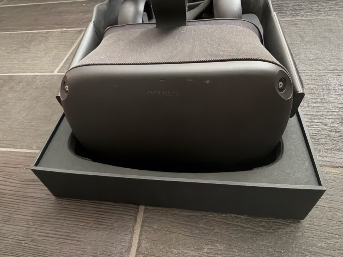 Meta Casque VR: Oculus Quest VR Brille gute Zustand – Neuf avec emballage d'origine à Allschwil par die_vjt5 2