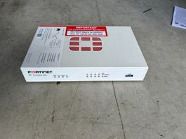 Rackmount IT Rackmount Kit RM-FR-T9 für FortiGate 30E / 50E