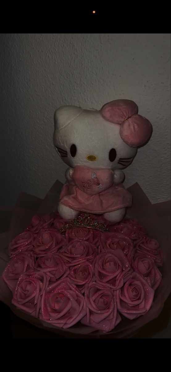 Tutte le decorazioni: Rosenbouquet mit Hello Kitty Stofftier – Nuovo e nell'imballaggio originale da Rheinfelden venduto da SilviaDobreva 1
