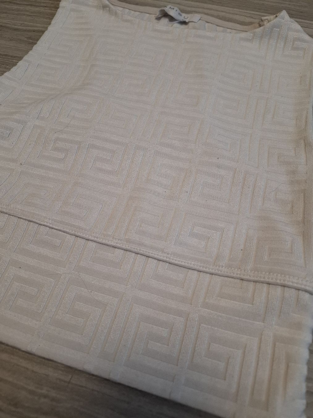 Top: haut blanc à motif XS – Usato da Ecublens FR venduto da ame_y8tq 1