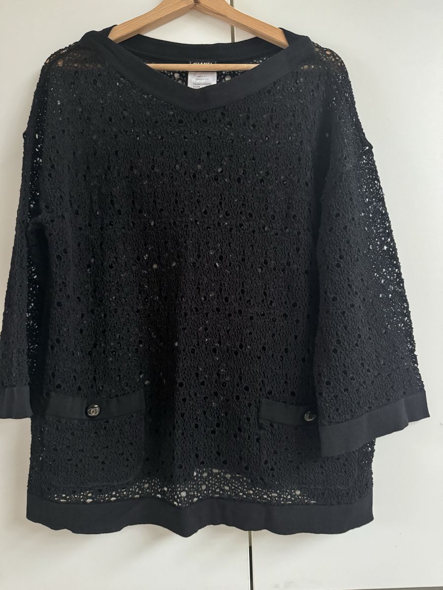 Chanel Maglioni & Felpe: Chanel Black Knit Top, Size 40 – Usato da Belp venduto da Aliya 2